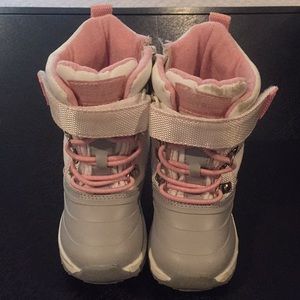 Carter's toddler girl snow boots